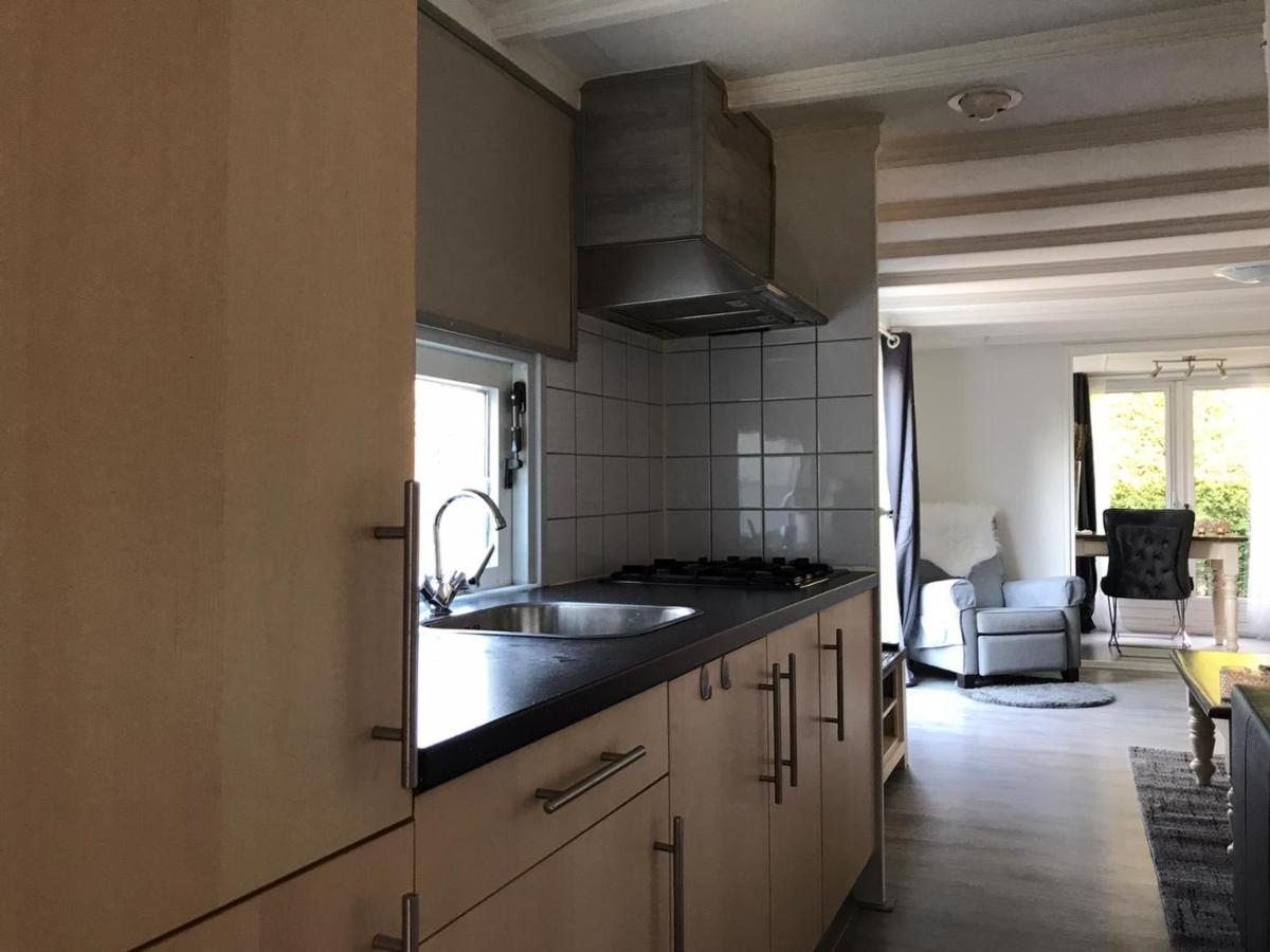 Vila Omheind Chalet Met Prive Hottub. Op De Veluwe Voorthuizen Exteriér fotografie